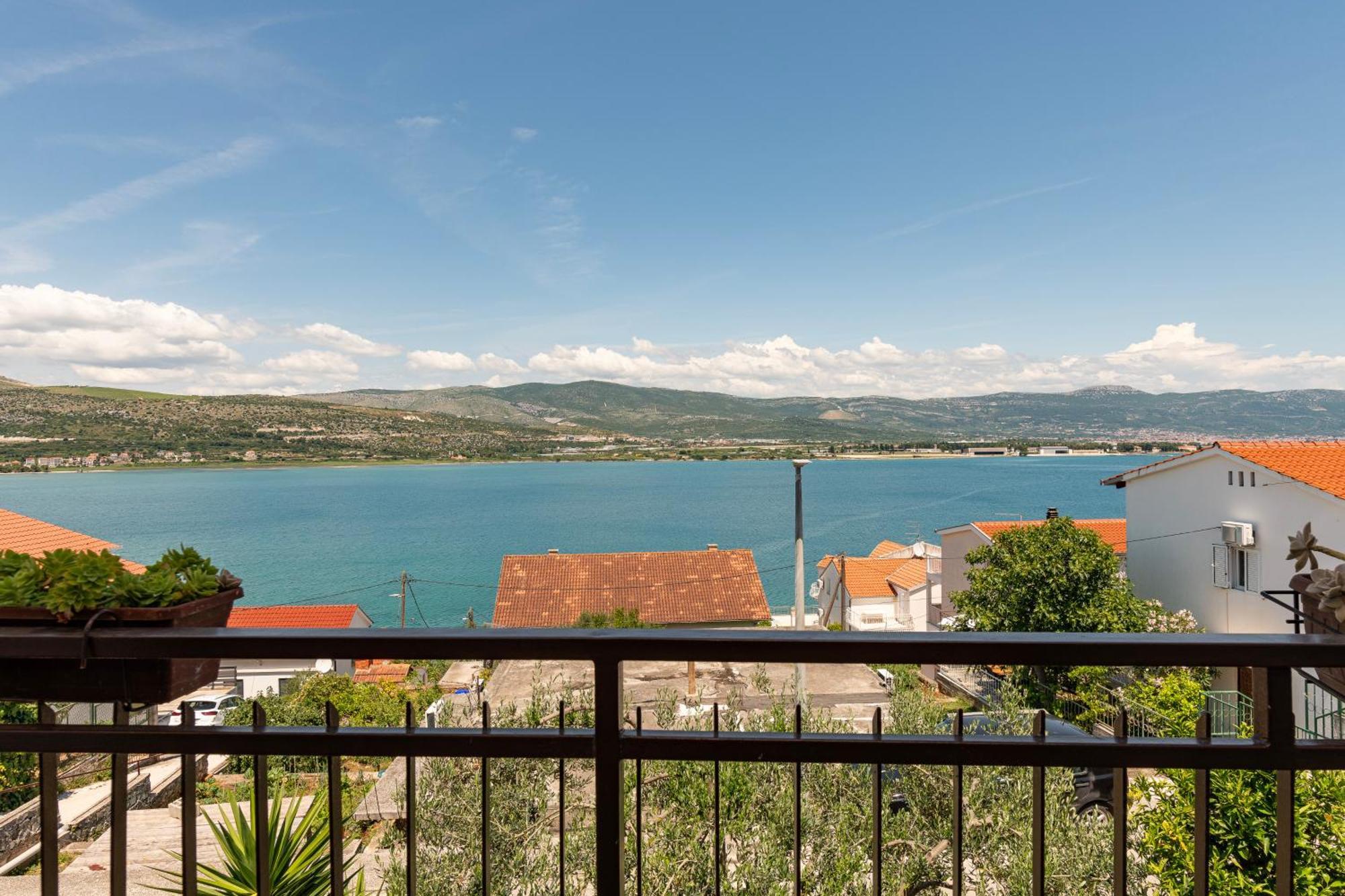 Apartments Bellezza Trogir Exterior foto
